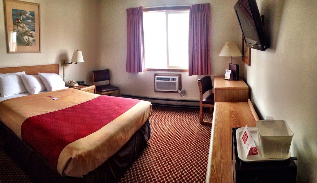 Travelodge By Wyndham Escanaba Dış mekan fotoğraf
