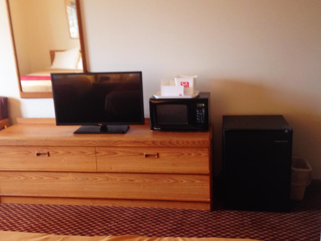 Travelodge By Wyndham Escanaba Dış mekan fotoğraf